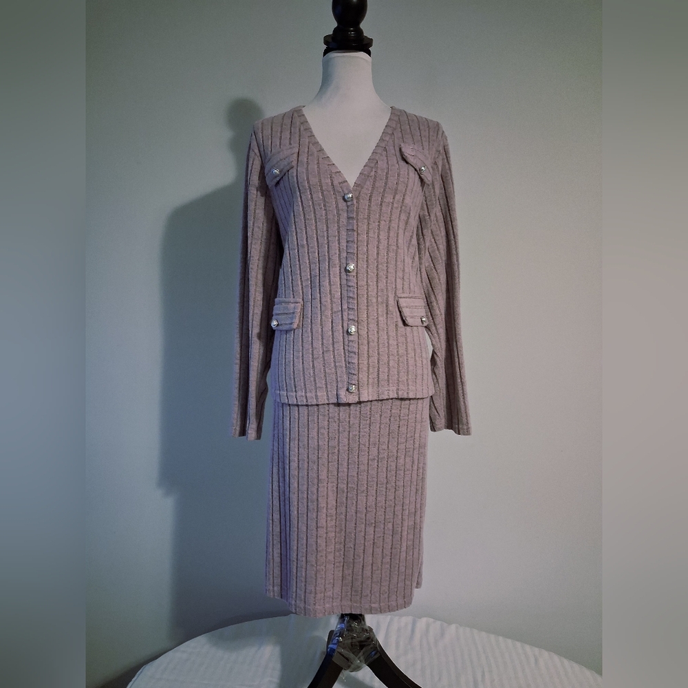 Ribbed Knit Skirt Set Size 3XL